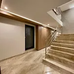 Lucky Residence